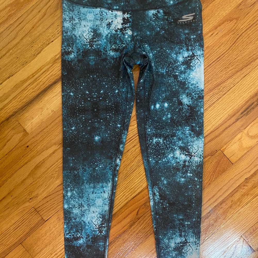 Blue galaxy yoga pants size small